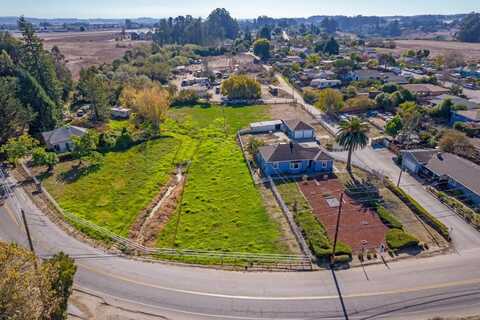 25 Landen LN, WATSONVILLE, CA 95076