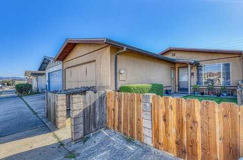 578 Calaveras DR, SALINAS, CA 93906