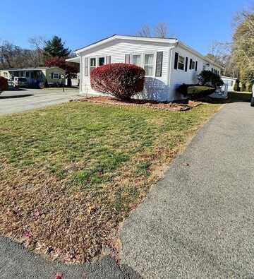 31 Thayer Dr., Taunton, MA 02780