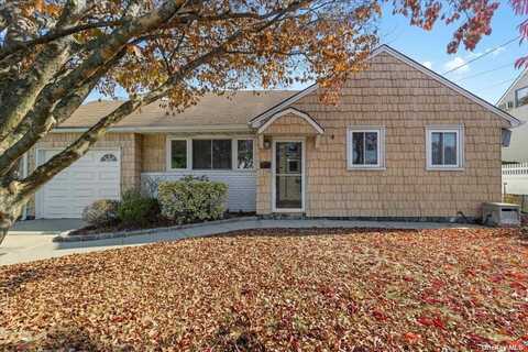 77 Eastgate Road, Massapequa Park, NY 11762