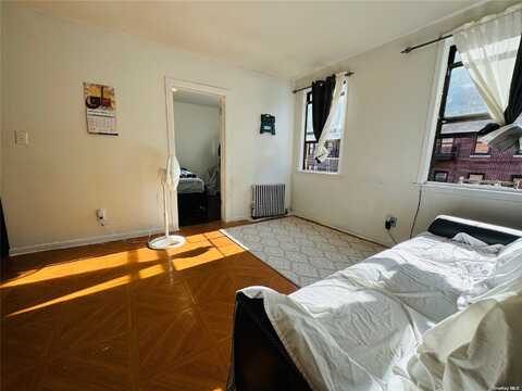 160 2nd Street, New York, NY 10009