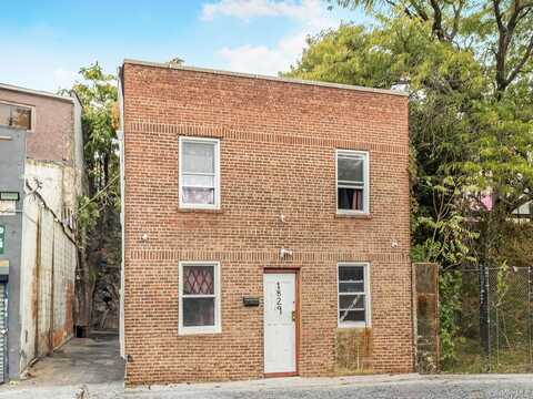 1829 W Farms Road, BRONX, NY 10460