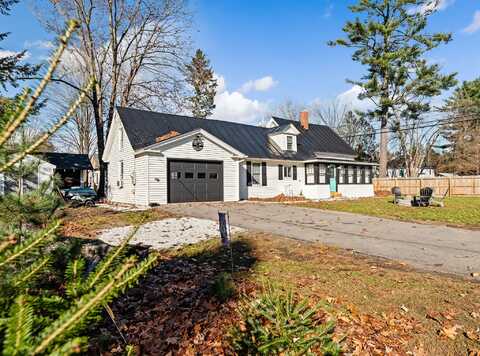 154 Greenwood Avenue, Farmington, ME 04938