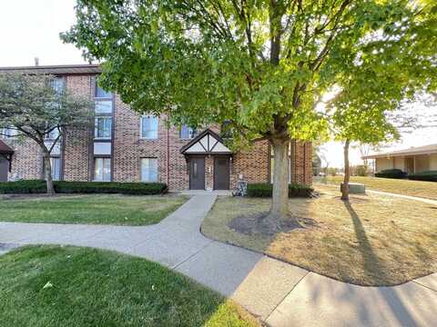 6 Crestview Lane, Vernon Hills, IL 60061