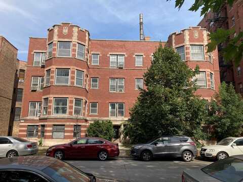 1356 E Hyde Park Boulevard, Chicago, IL 60615