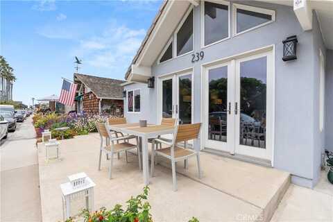 239 61st Street, Newport Beach, CA 92663