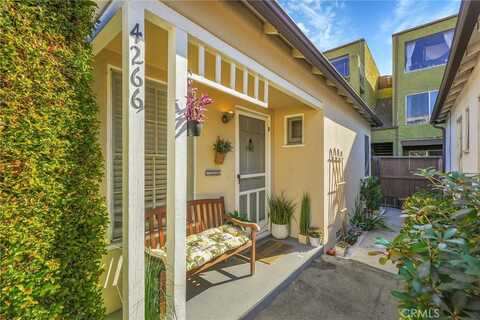 4266 Troost, Studio City, CA 91604