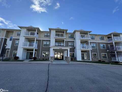 809 7th Ave. N. #202, Clear Lake, IA 50428