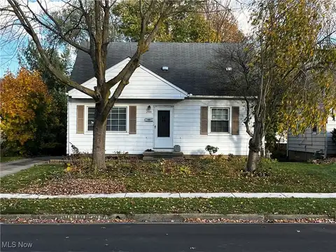 2881 12th Street, Cuyahoga Falls, OH 44223