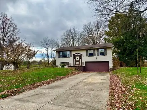 3634 Brookview Court, Canfield, OH 44406