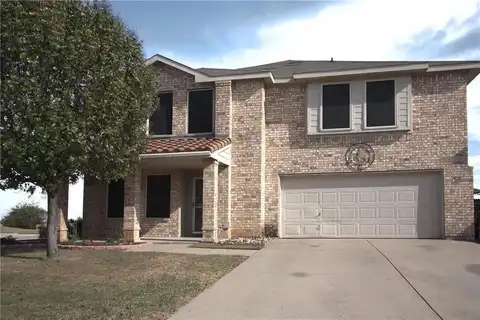 640 Chickadee Drive, Fort Worth, TX 76108