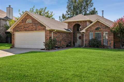 613 Reeves Lane, Kennedale, TX 76060