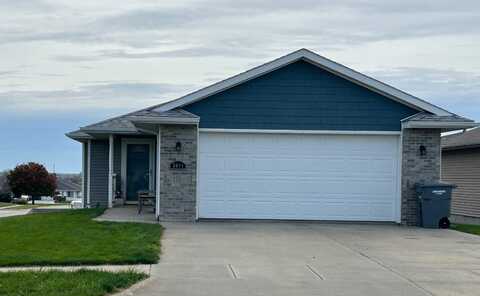 3401 Fox Ridge Ave, Norfolk, NE 68701