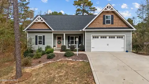 115 Cambridge Lane, West End, NC 27376