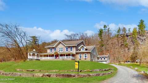 104 Masthope Plank Road, Lackawaxen, PA 18435