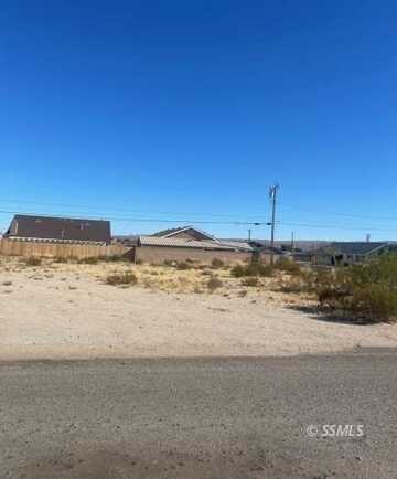 S Mayo ST, Ridgecrest, CA 93555