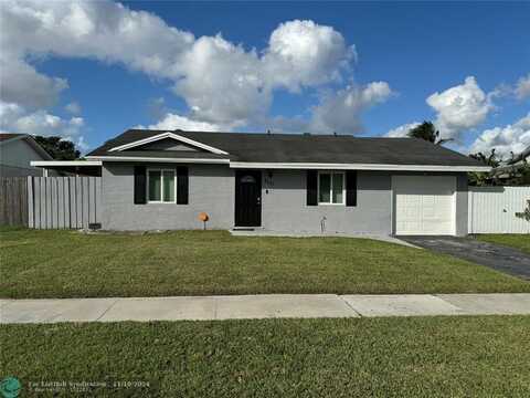 8151 SW 7th St, North Lauderdale, FL 33068