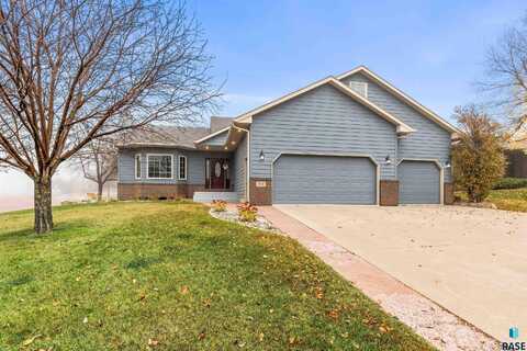 812 W Quail Creek Cir, Sioux Falls, SD 57108