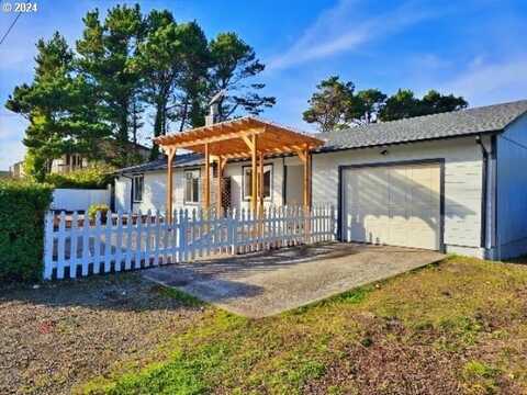 315 EL PINO AVE, Lincoln City, OR 97367