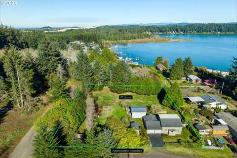 4817 LAGUNA AVE, Florence, OR 97439