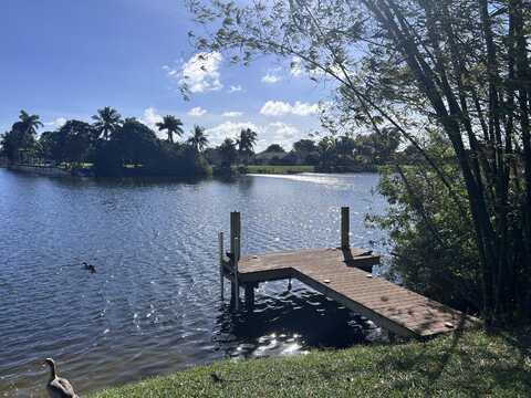 1295 NW 21st Terrace, Delray Beach, FL 33445