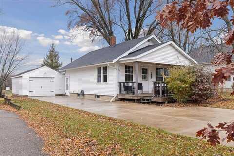 415 E Maple Street, Woodville, WI 54013