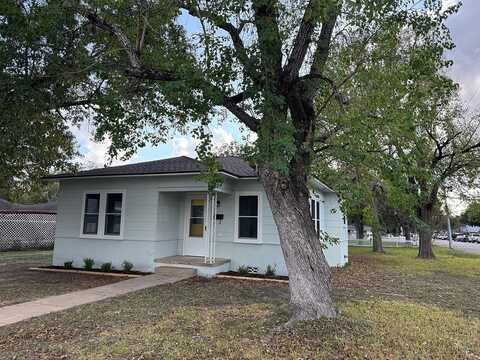 406 South Meyer Street, La Grange, TX 78945