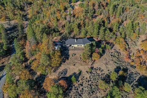 4444 W Griffin Creek Road, Medford, OR 97501