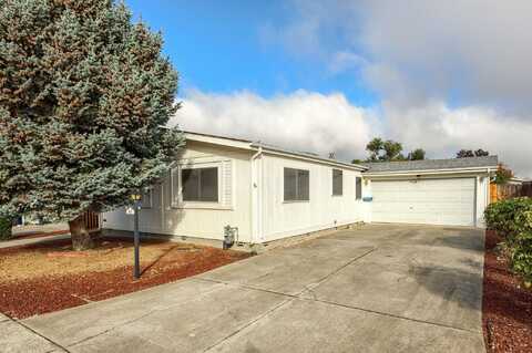 555 Freeman Road, Central Point, OR 97502