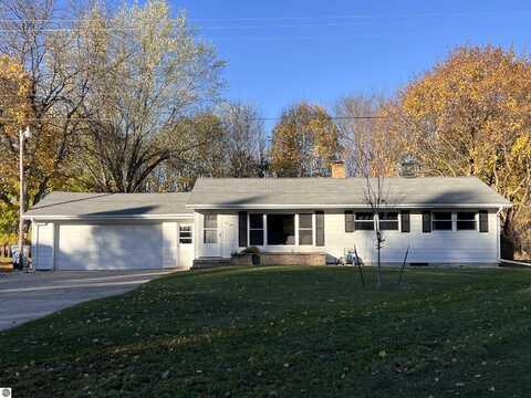 530 W Remus Road, Mount Pleasant, MI 48858