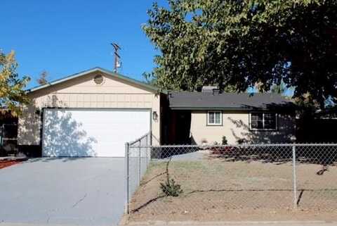 874 E Cleveland Avenue, Porterville, CA 93257