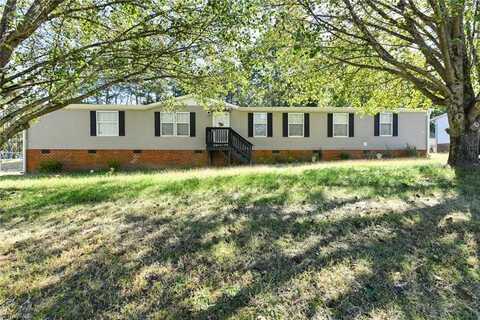 4702 Belgian Court, Mc Leansville, NC 27301