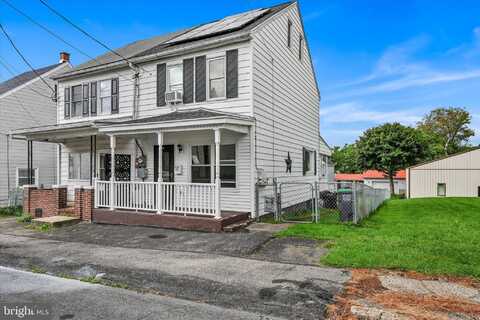 112 N RAILROAD AVENUE, FRACKVILLE, PA 17931