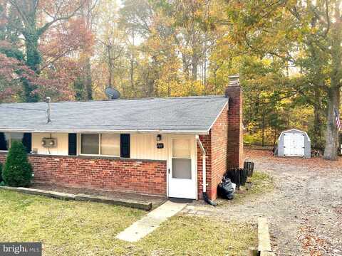 405 CLUBHOUSE DRIVE, LUSBY, MD 20657