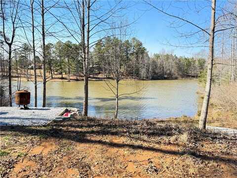 00 Bear Boulevard, Tamassee, SC 29686