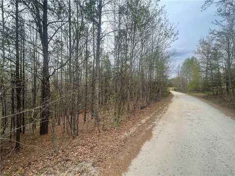 12 Walnut Drive, Tamassee, SC 29686