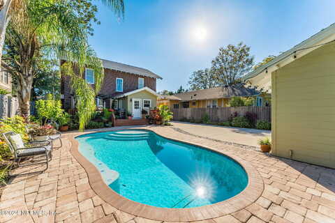 Post, JACKSONVILLE, FL 32204
