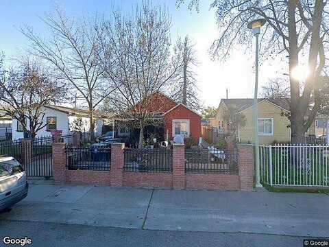 33Rd, SACRAMENTO, CA 95820