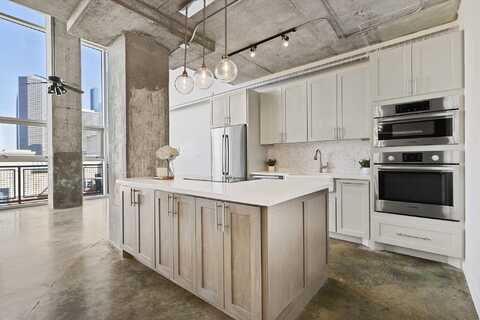 Bagby, HOUSTON, TX 77002
