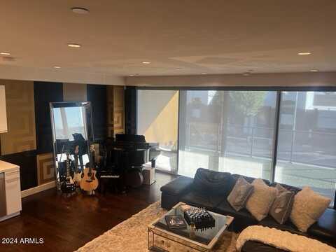 4422 N 75TH Street, Scottsdale, AZ 85251