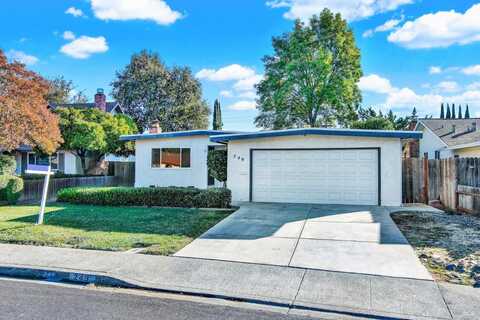 249 Berryessa Drive, Vacaville, CA 95687