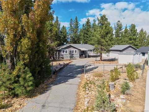 397 San Martin Court Circle, Big Bear City, CA 92314