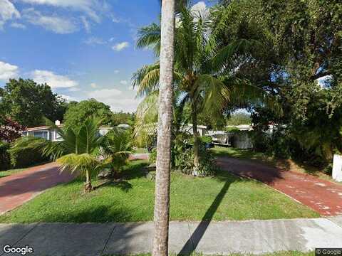 178Th, NORTH MIAMI BEACH, FL 33162