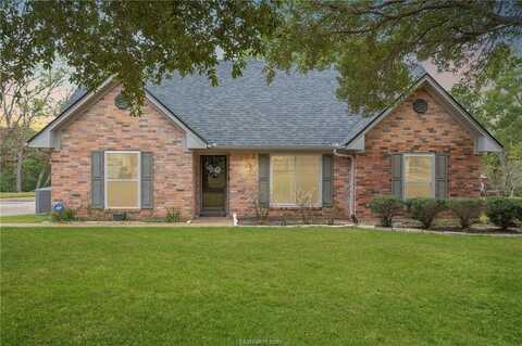 2007 Pinewood Drive, Bryan, TX 77807