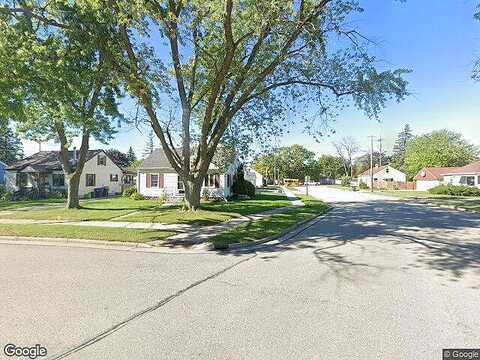 Madison St, Neenah, WI 54956