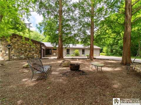 12137 Forestville Road, Hanover, NY 14136