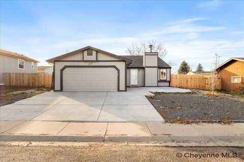 2202 ROOKS AVE, Cheyenne, WY 82007