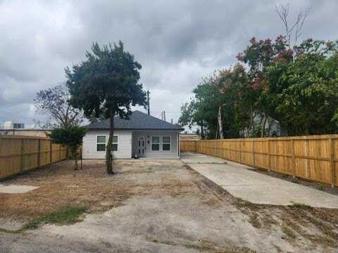 2107 Shirley Drive, Corpus Christi, TX 78416