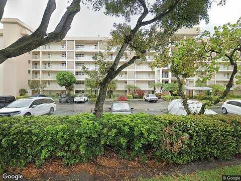 S Palm Aire Dr, Pompano Beach, FL 33069