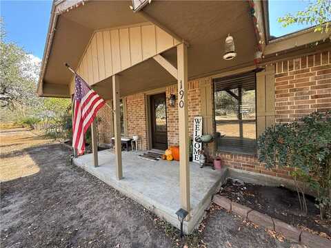190 County Road 376, George West, TX 78022